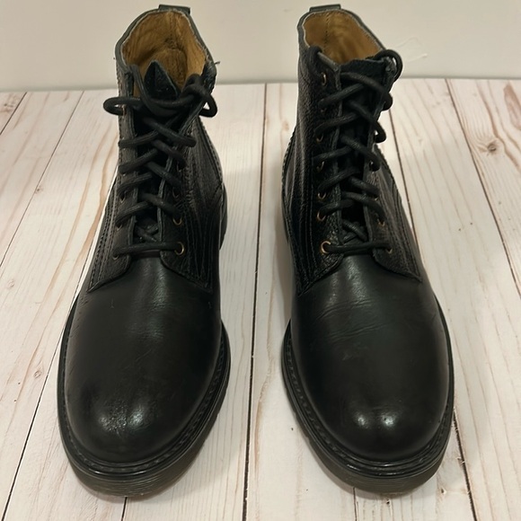 TOPMAN Black Leather Lace Up Chunky Heel Boot European size 40- US 9 Medium - Picture 1 of 9